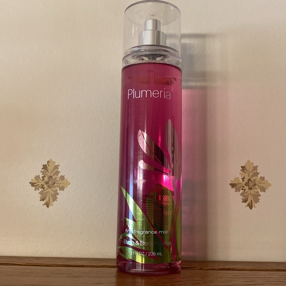Bath & Body Works Signature Plumeria Fragrance Mist 8 oz Retired Discontinued - Picture 7 of 8